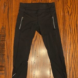 SOLD—-Lululemon black leggings